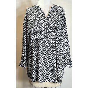 Cocomo Woman black & white dressy blouse NWT Long sleeve women’s‎ Size 3X
